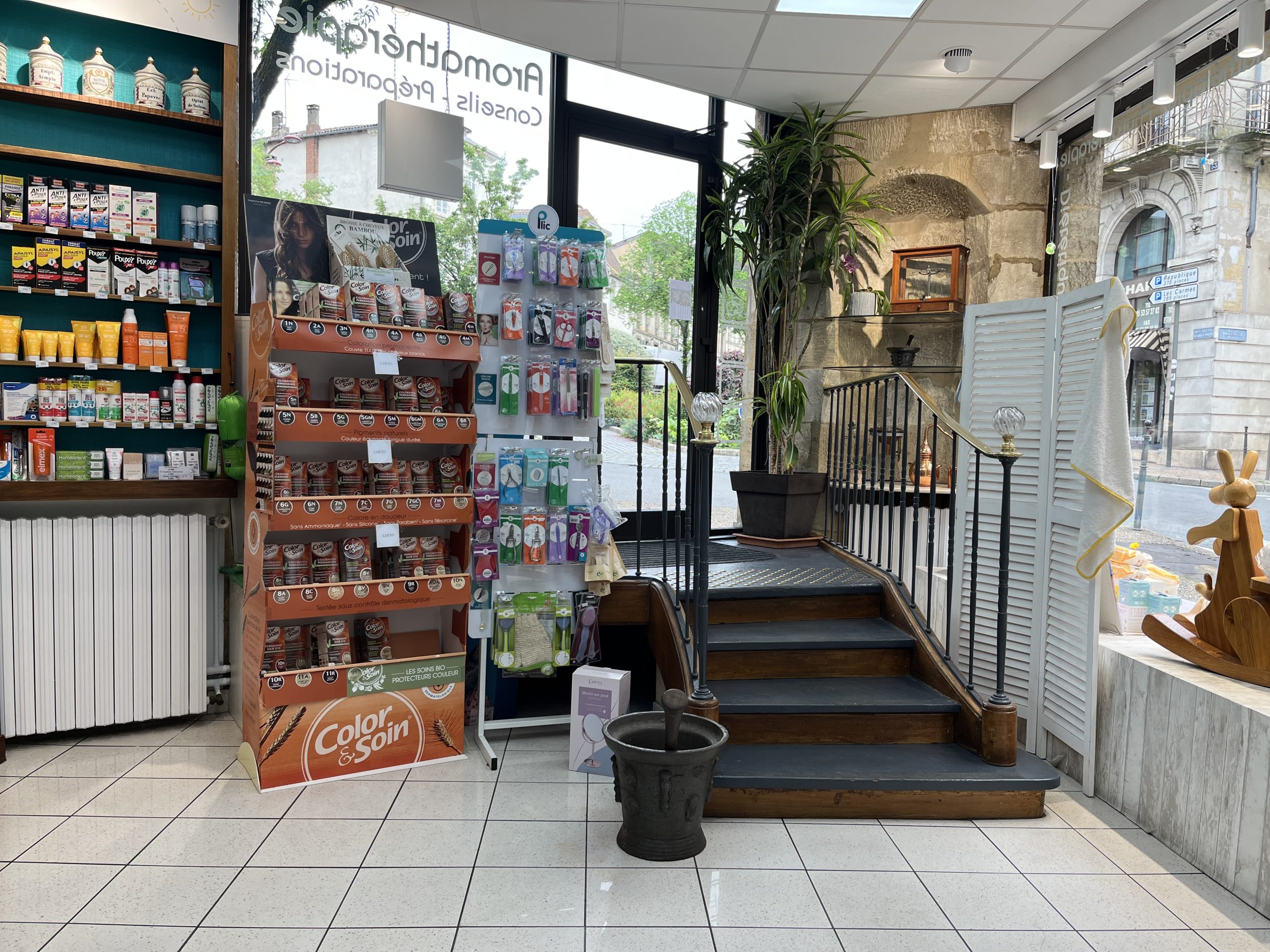 PHARMACIE-ASSIER2
